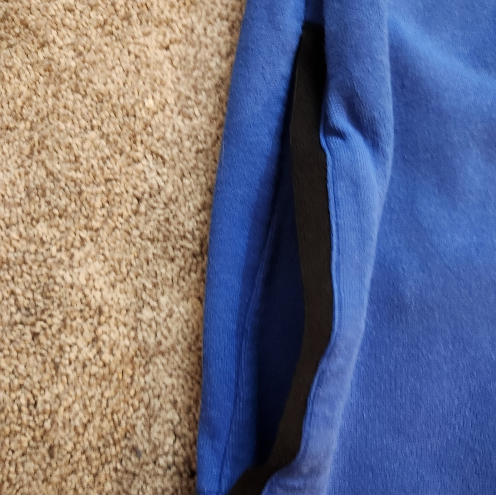 Creighton Softball zip up - Picture 3 of 6
